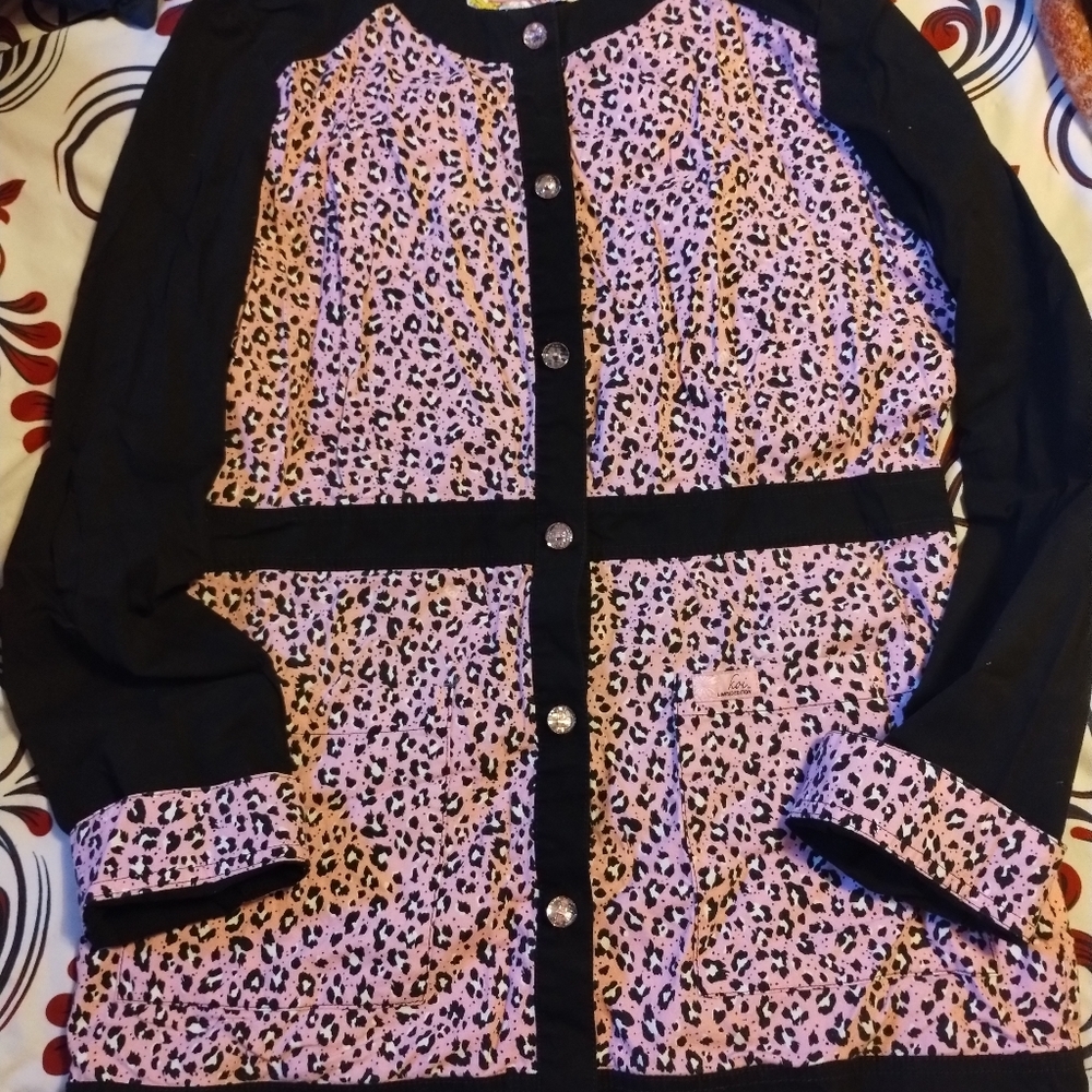 Koi Limited Edition Scrub Jacket Cheetah print Medium